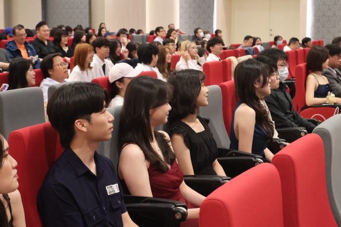2026.05.13 中山醫學大學職能治療學系112級授袍典禮圖片