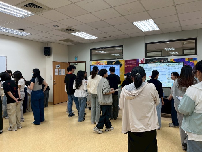 114.10.22 中山醫學大學職能治療學系第二屆專題報告論文海報競賽圖片