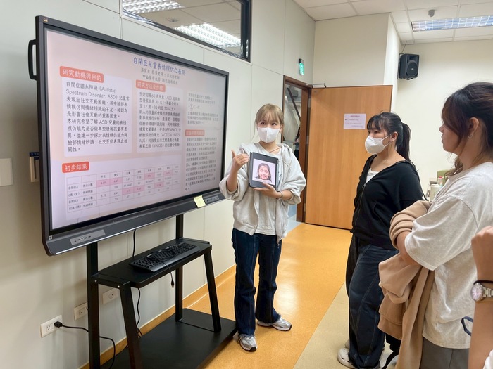 114.10.22 中山醫學大學職能治療學系第二屆專題報告論文海報競賽圖片